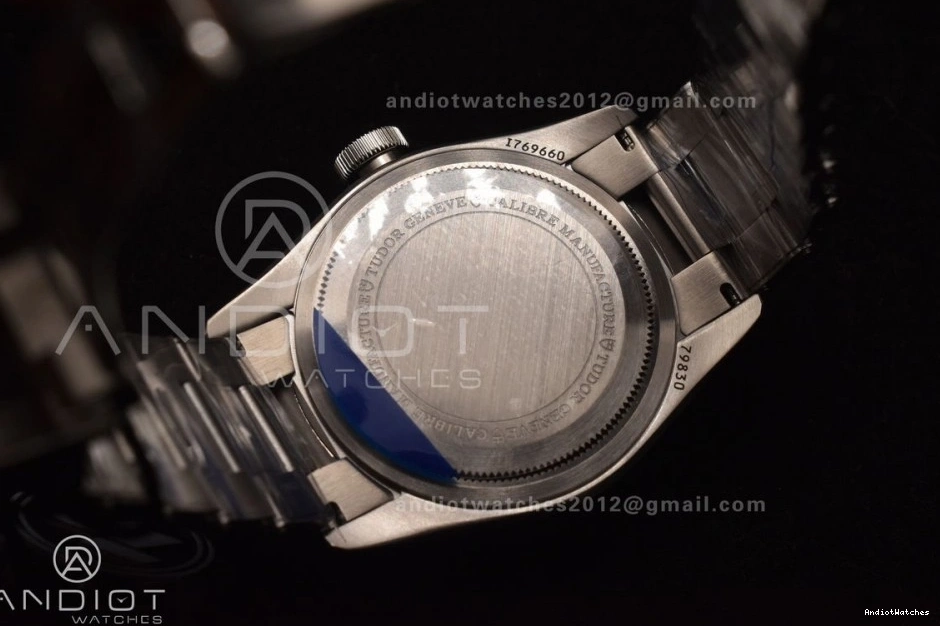 Bay Black 521 White Dial Bracelet on 1:1 ZF SS Red Edition SoftTouch A Pepsi Bezel Best GMT Blue 1006